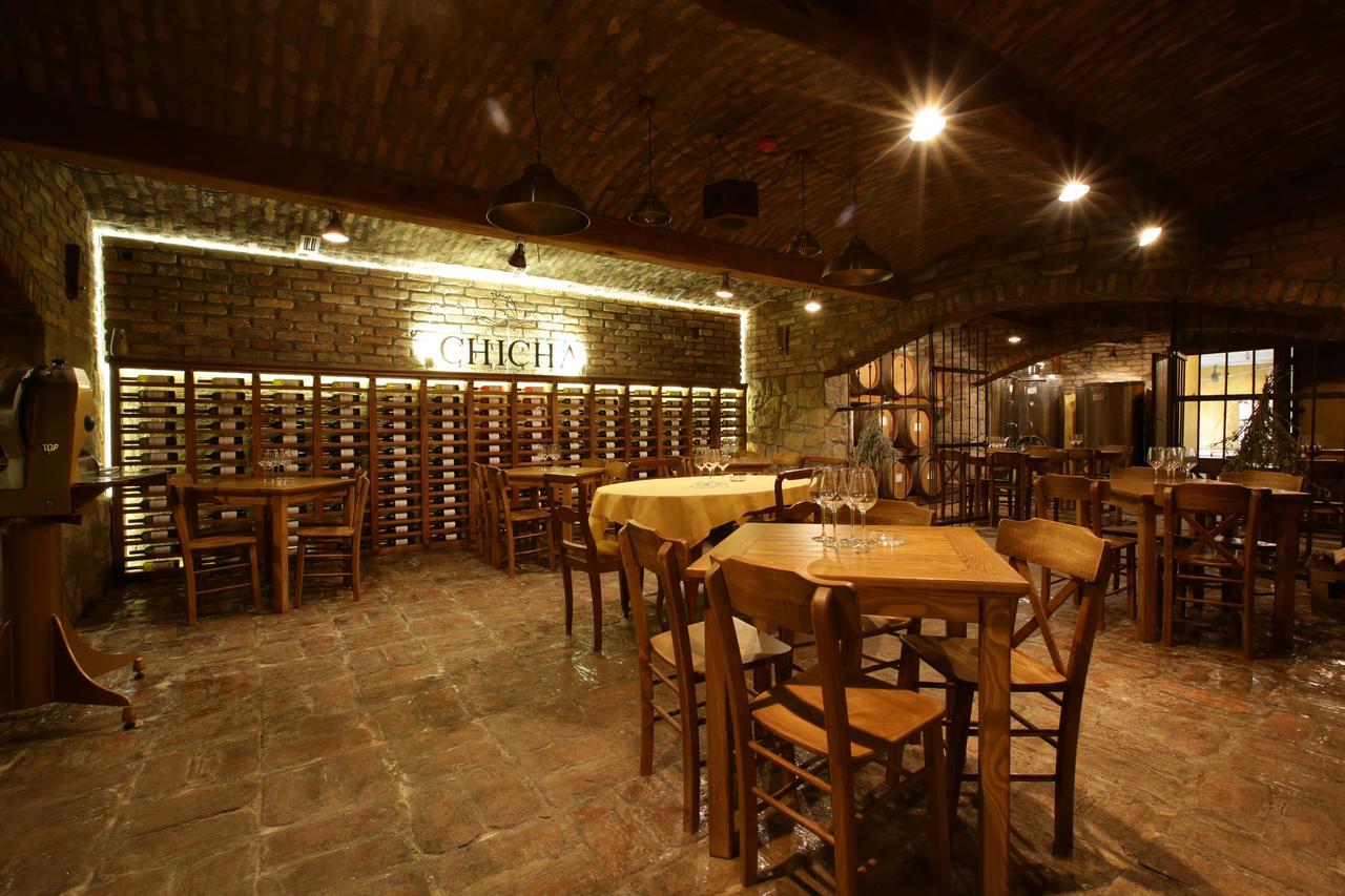 Garni Hotel Chicha - Winery Skrbic Belgrado Buitenkant foto